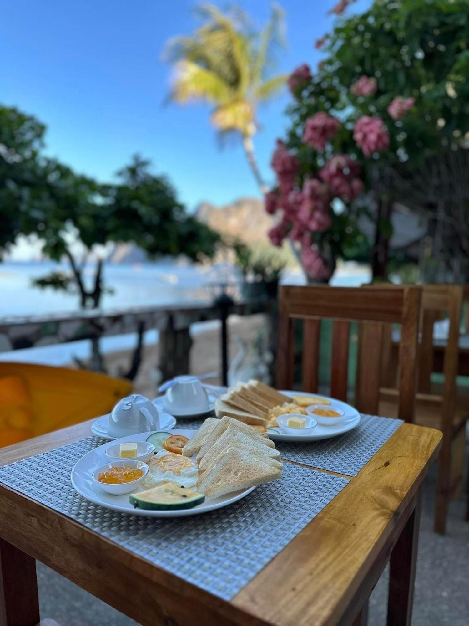 Desert Rose Beach Hotel El Nido Eksteriør bilde